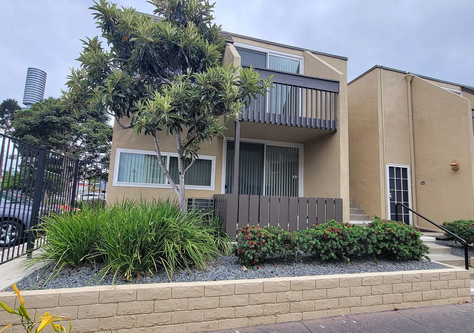 2 Bed / 1.5 Bath Downstairs Corner Condo at Blossom Walk — Photo 1