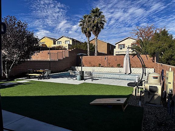 4th image of 5014 Echo Shire Ave