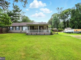 8402 Lynn Cir, Pasadena, MD 21122