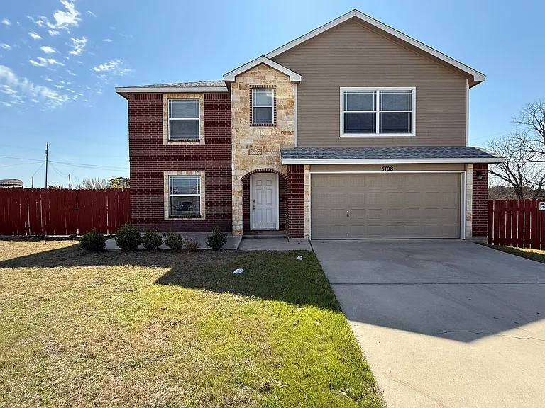 5108 Screaming Eagle Cir — Photo 1