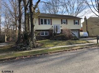 9 Wayne Dr, Somers Point, NJ