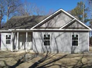 153 Launch Landing Rd, Moyock, NC 27958