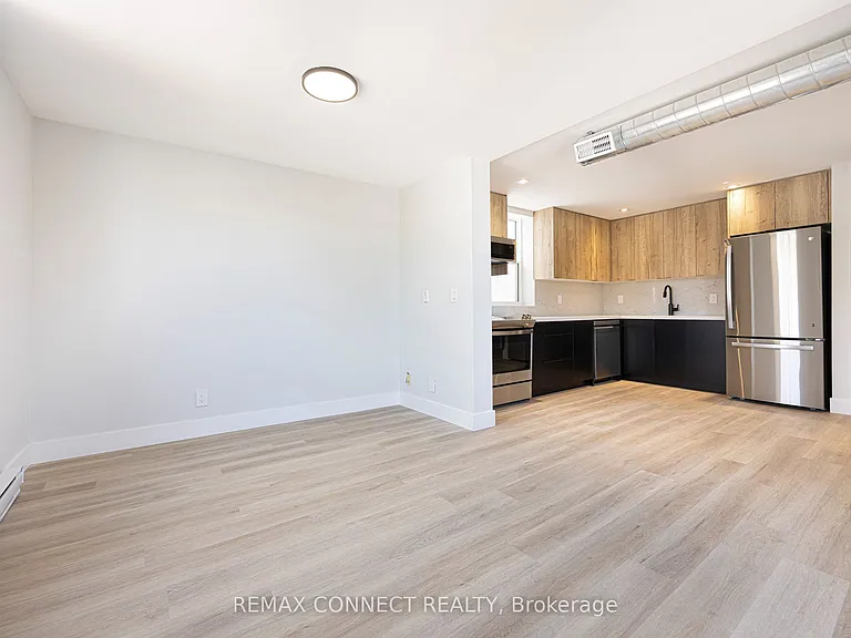 1146 College St #3 — Photo 7