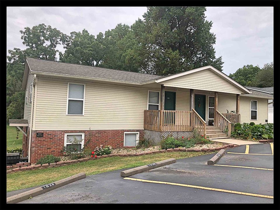 1st image of 1636 E Moffett Ln