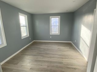 163 Chapel St #2, New Haven, CT 06513