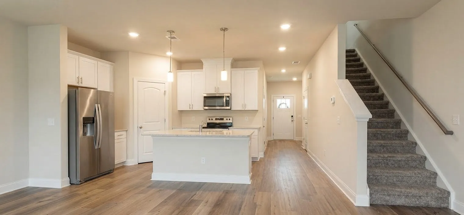 3 bed, 2.5 bath, 1601 sqft, $1,895 — Photo 3