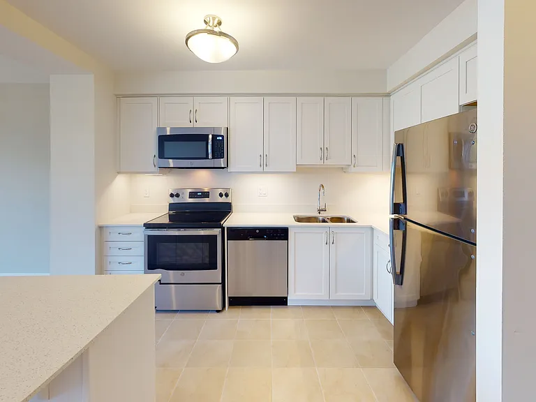 111 Wurtemburg St — Photo 33