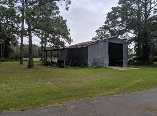 37 Alan Dr, Apalachicola, FL 32320