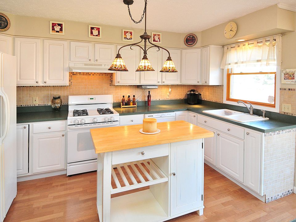 1st image of 5401 Oakwood Dr