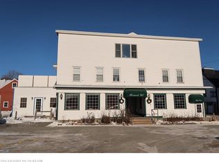 6 Union St, Winthrop, ME 04364
