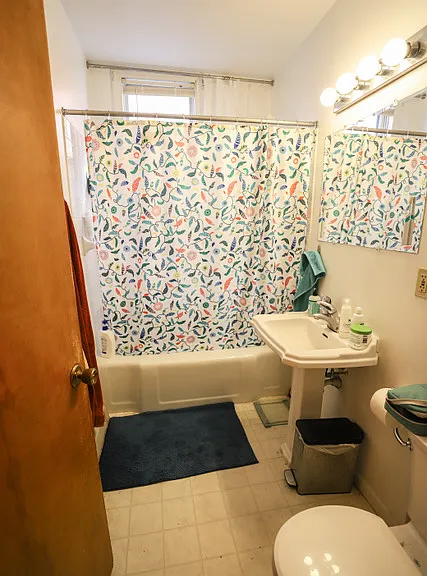 2211 Polk St NE #2 — Photo 9