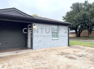 715 E 3rd St APT 4, Weatherford, TX 76086