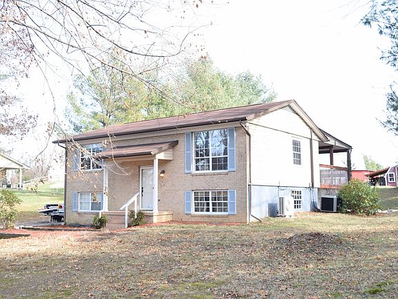 3rd image of 202 Rolling Hills Dr