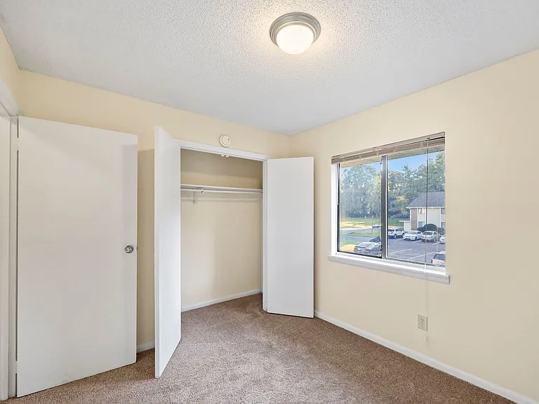 Country Creek Apartments — Photo 46