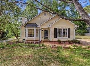 3301 Winburn Dr, Greensboro, NC 27410