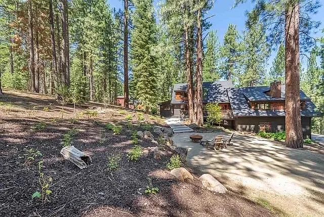 15107 Berkshire Cir — Photo 15