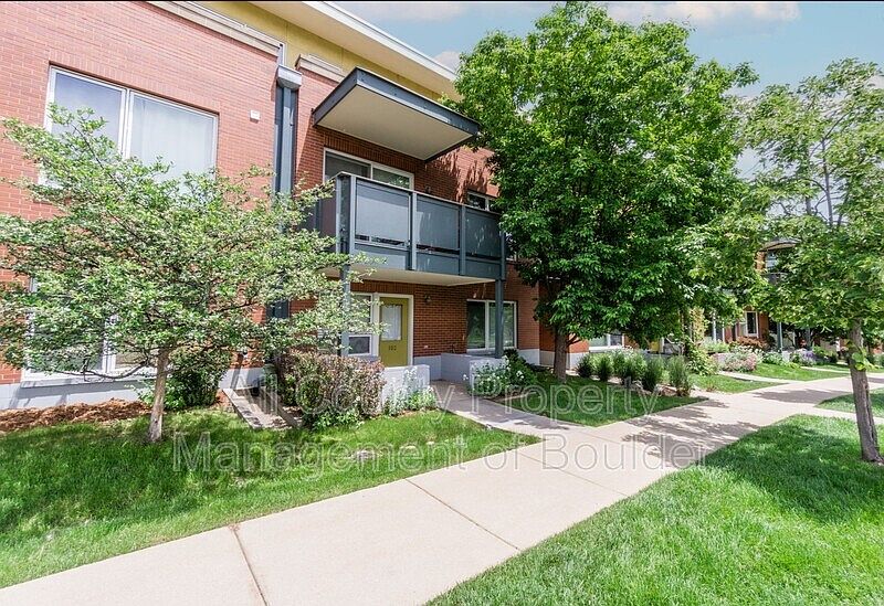 1st image of 4670 Holiday Dr Unit 202