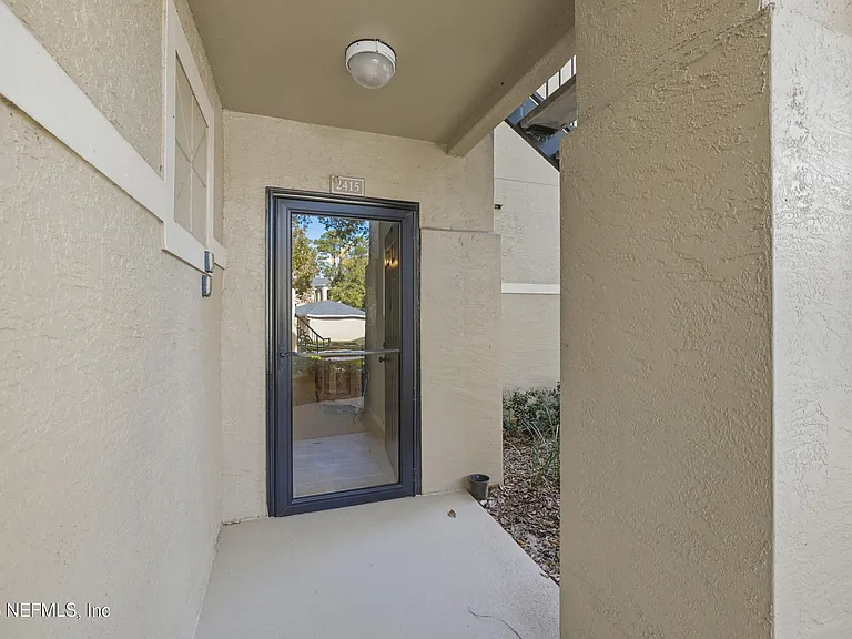 1655 The Greens Way #2415 — Photo 2