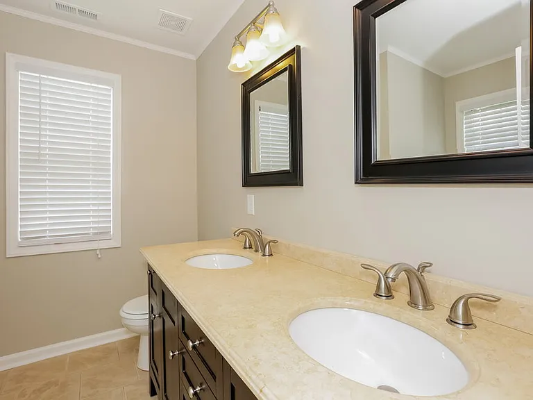 310 Tamarack Dr — Photo 7