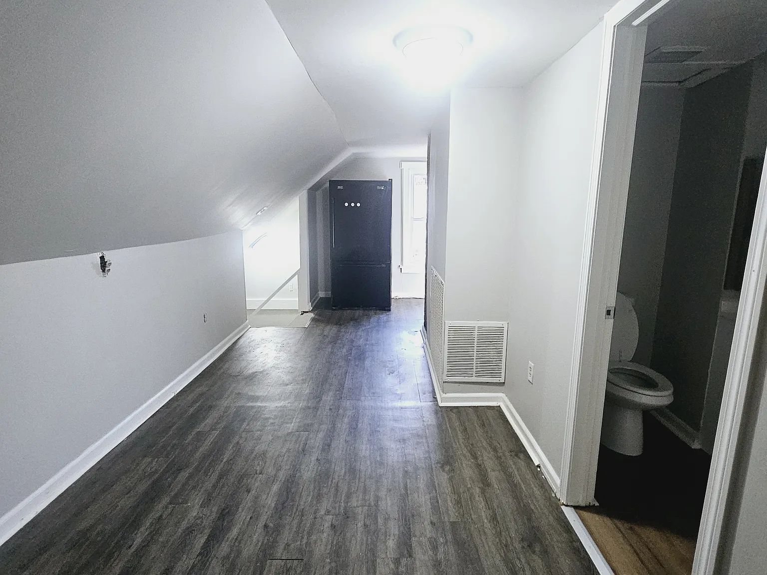 1 bed, $1,250 — Photo 2