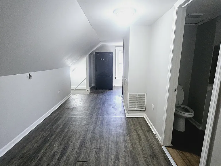 64 Gorham Ave #3B — Photo 2
