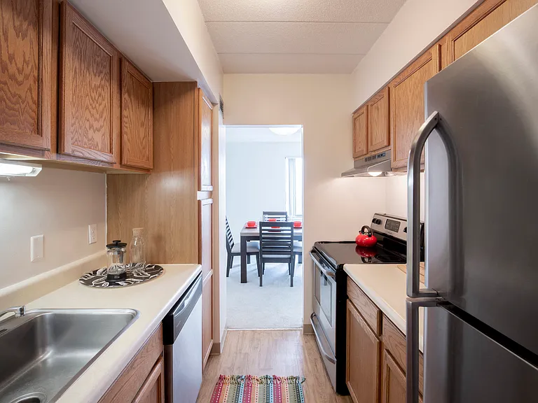 Park View Apartments — Photo 9