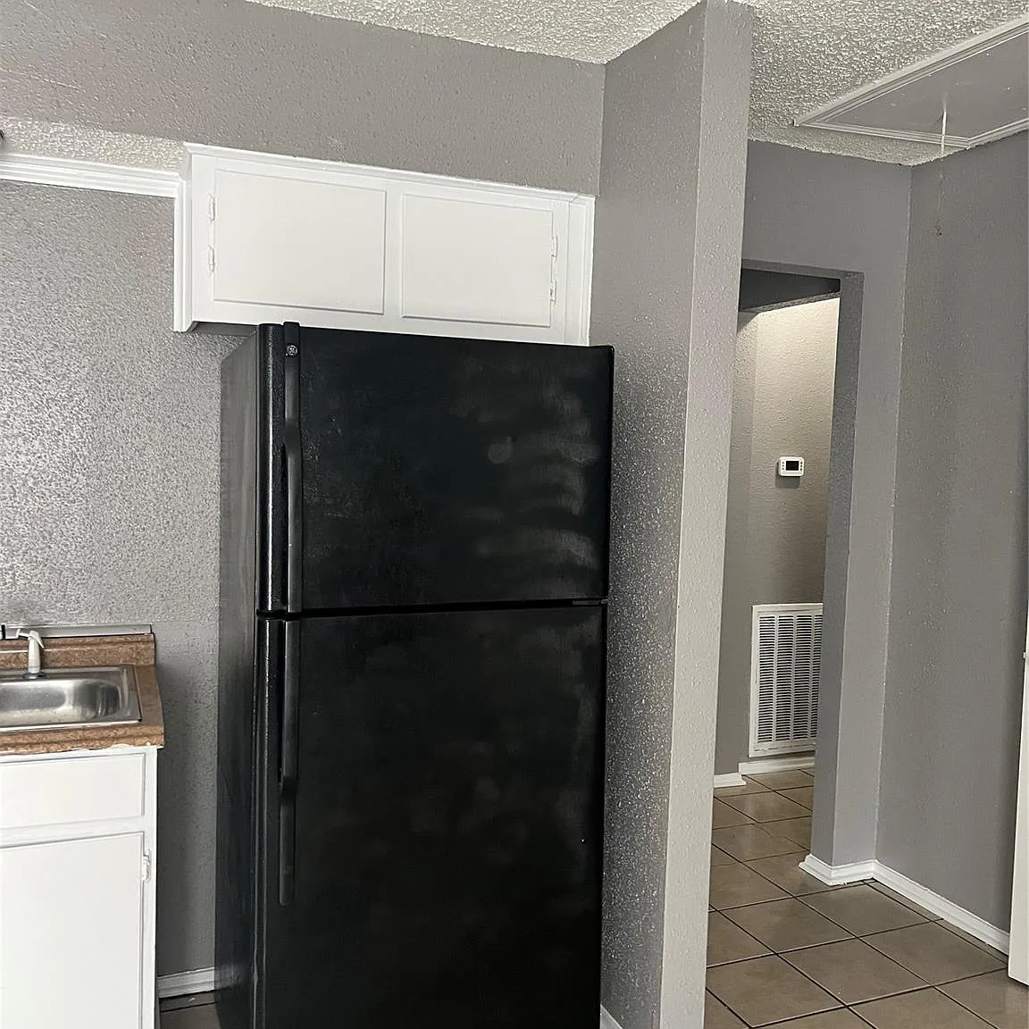 2 bed, 1.0 bath, 944 sqft, $1,200 — Photo 4