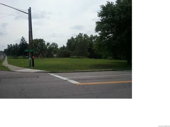 475 E And West Ave, Buffalo, NY 14224