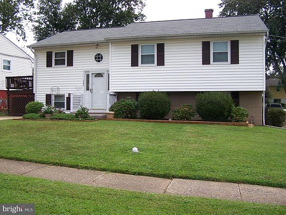 2nd image of 307 Academy Ave