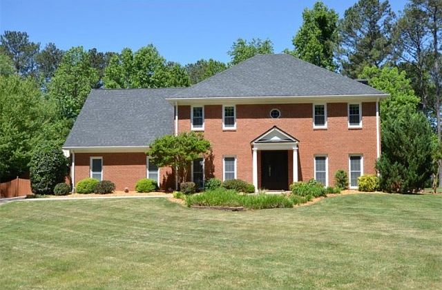 1st image of 155 Oak Knoll Way