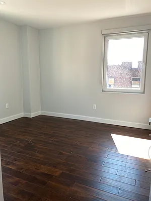 Rented by 18 REALTY | media 4