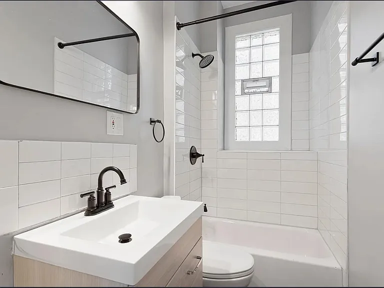 3136 N Clifton Ave #3R — Photo 9