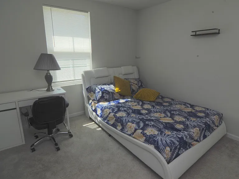 385 Saskatoon Dr — Photo 21