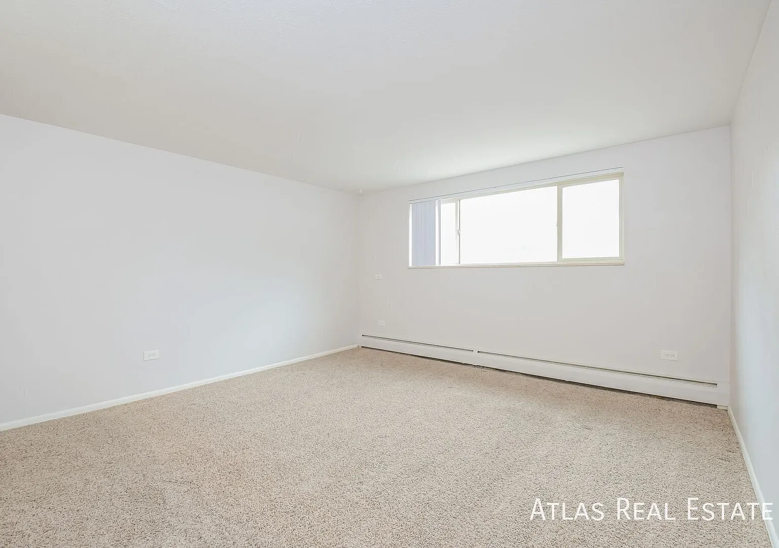 4993 N King St — Photo 3