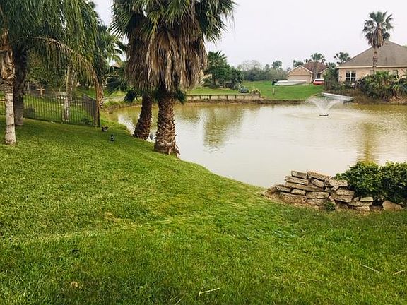 2nd image of 7 Augusta Dr