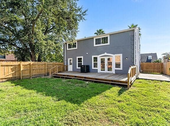 5th image of 45 Antigua Dr