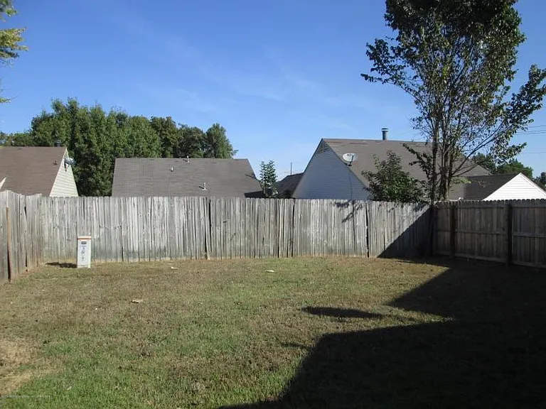 1028 We Ross Pkwy W — Photo 6