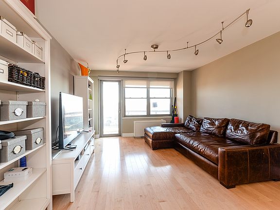 3rd image of 7025 Yellowstone Blvd APT 16E