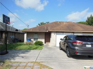 1826 McQueeney Rd, New Braunfels, TX 78130