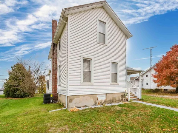 30 N Perry St, New Riegel, OH 44853