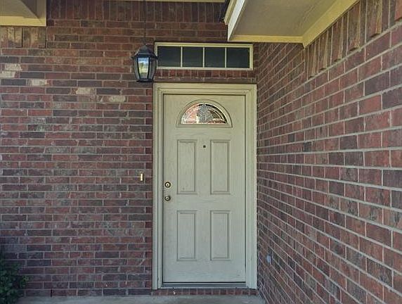 3rd image of 3712 Dove Hollow Ln