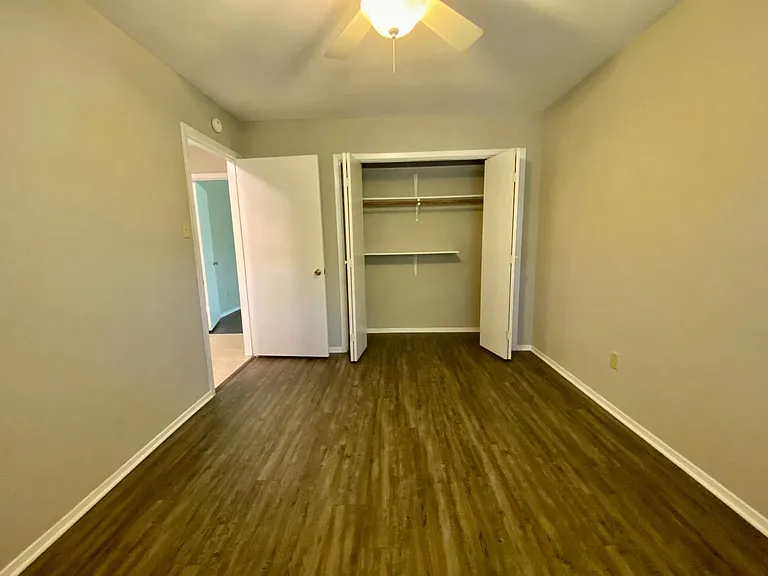 7219 Scenic Brook Dr — Photo 21