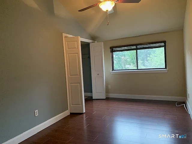 16 Greenbriar Dr #E — Photo 14
