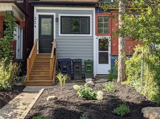 324 Woodfield Rd, Toronto, ON M4L2X1