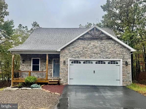 14 Spyglass Dr, Hazle Township, PA 18202