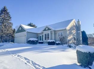 11 Walnut Ln, Essex Junction, VT 05452