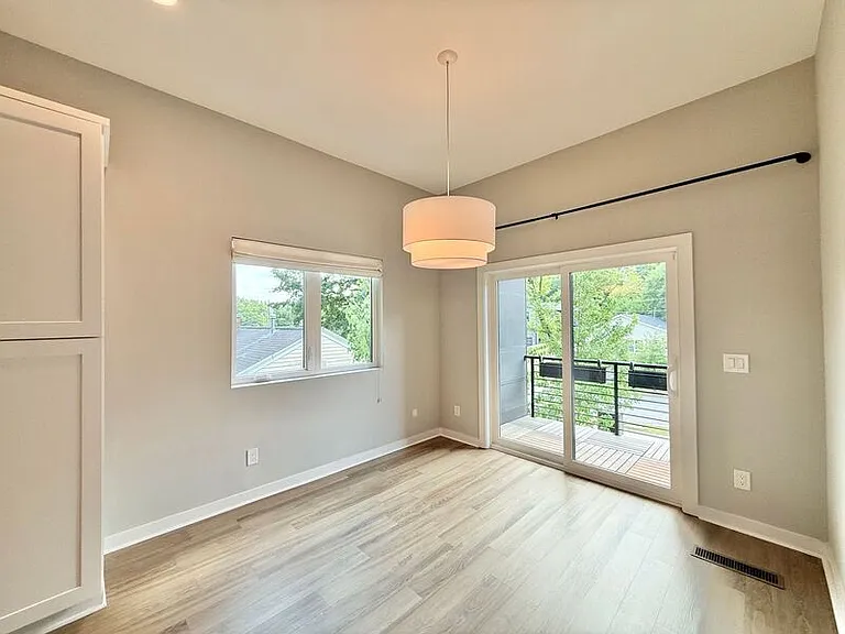 1029 Gregg St — Photo 10