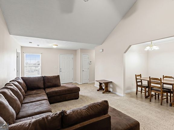 3rd image of 3520 Tullocks Hill Dr