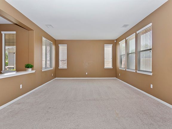 3rd image of 45442 Ponderosa Ct