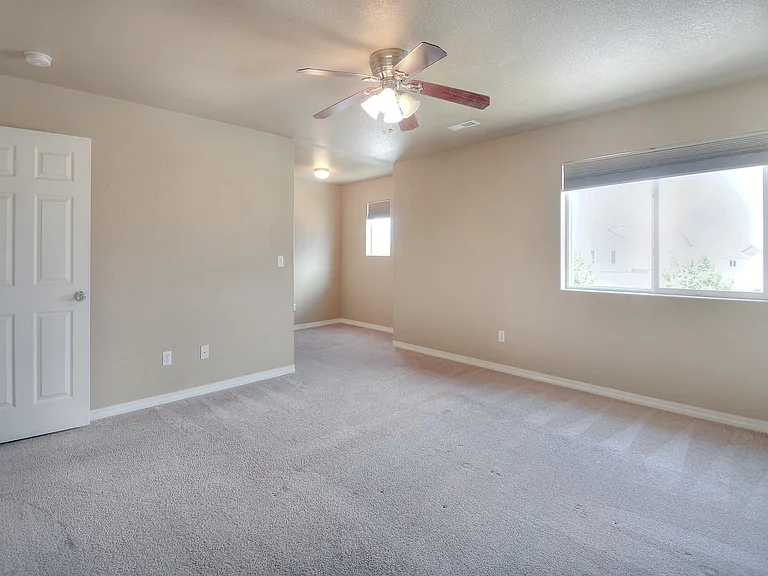 7687 Manistique Dr — Photo 11
